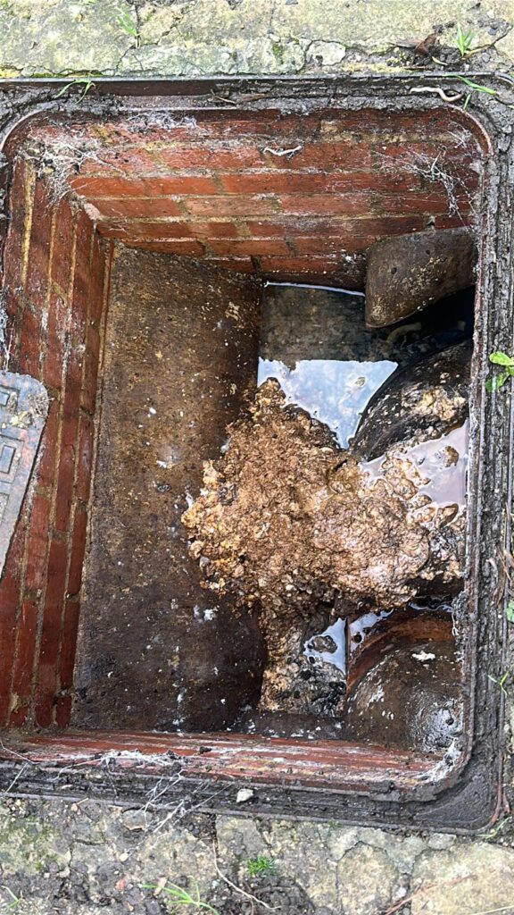 Blicked drainage cleaning