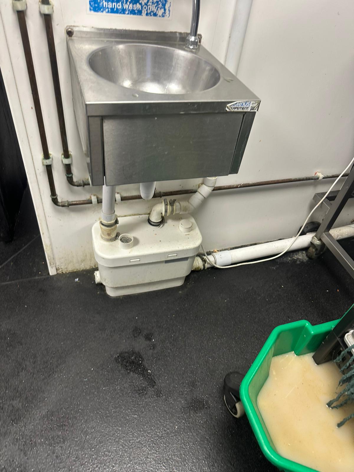 Restaurant Drainage Clearance in London