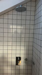 Shower tap repair service in N1 London. Professional plumbers