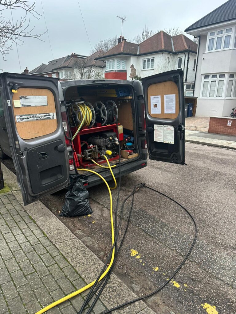 emergency plumbers london