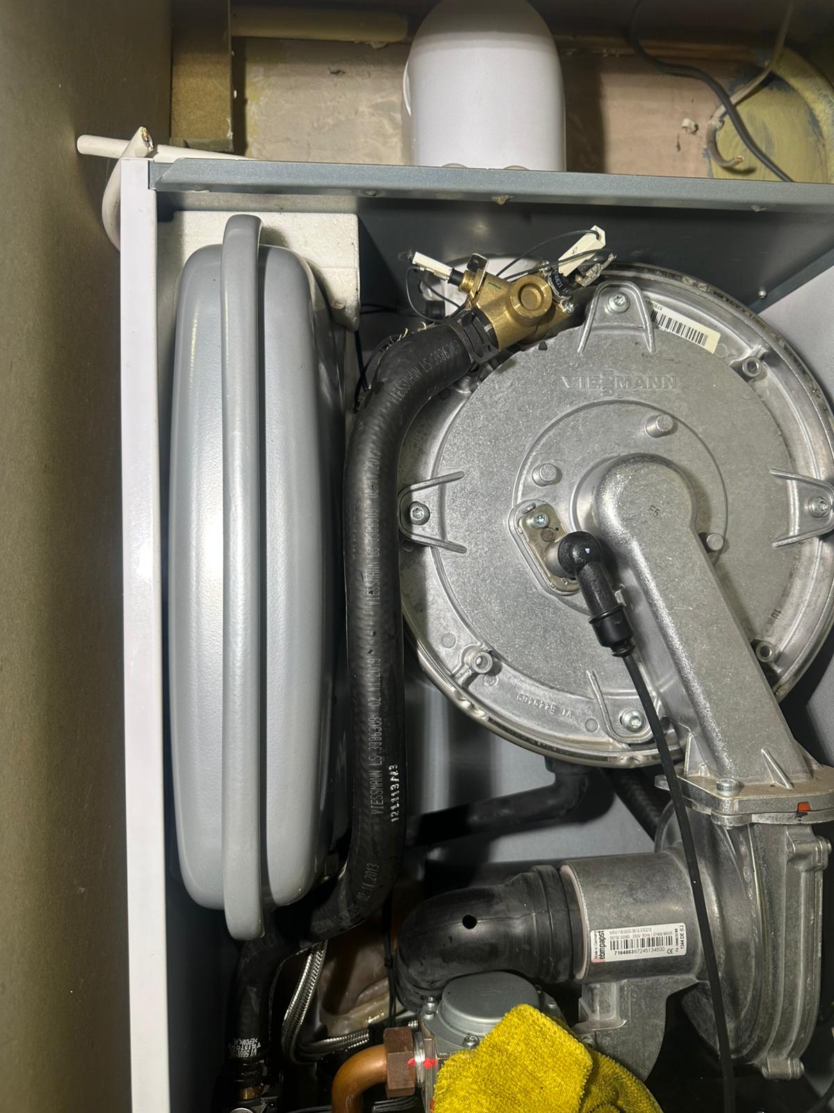 leaking boiler flow hose replacement